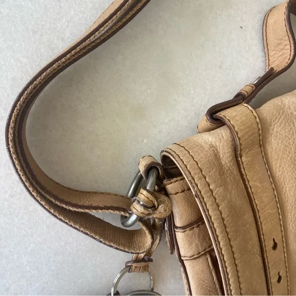 Vintage Fossil Maddox Pebbled Tan Leather Messenger Bag Purse